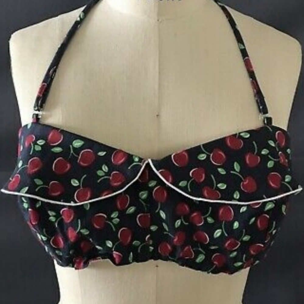 Tatyana Cherries 1940's RockABilly Summer Bra Top Side Boning Hook Eye Closure